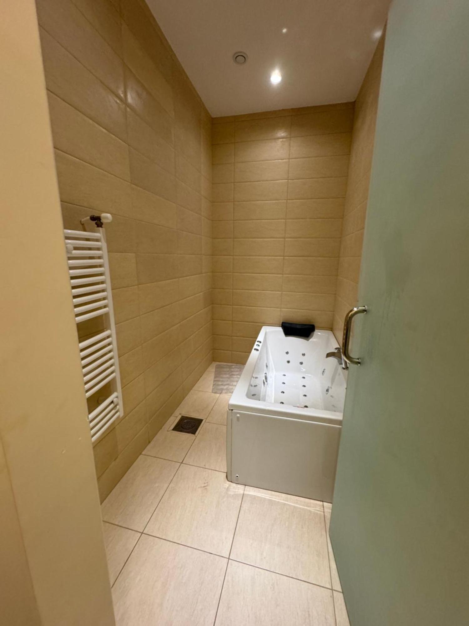 Le Zenith Hotel Orán Kültér fotó
